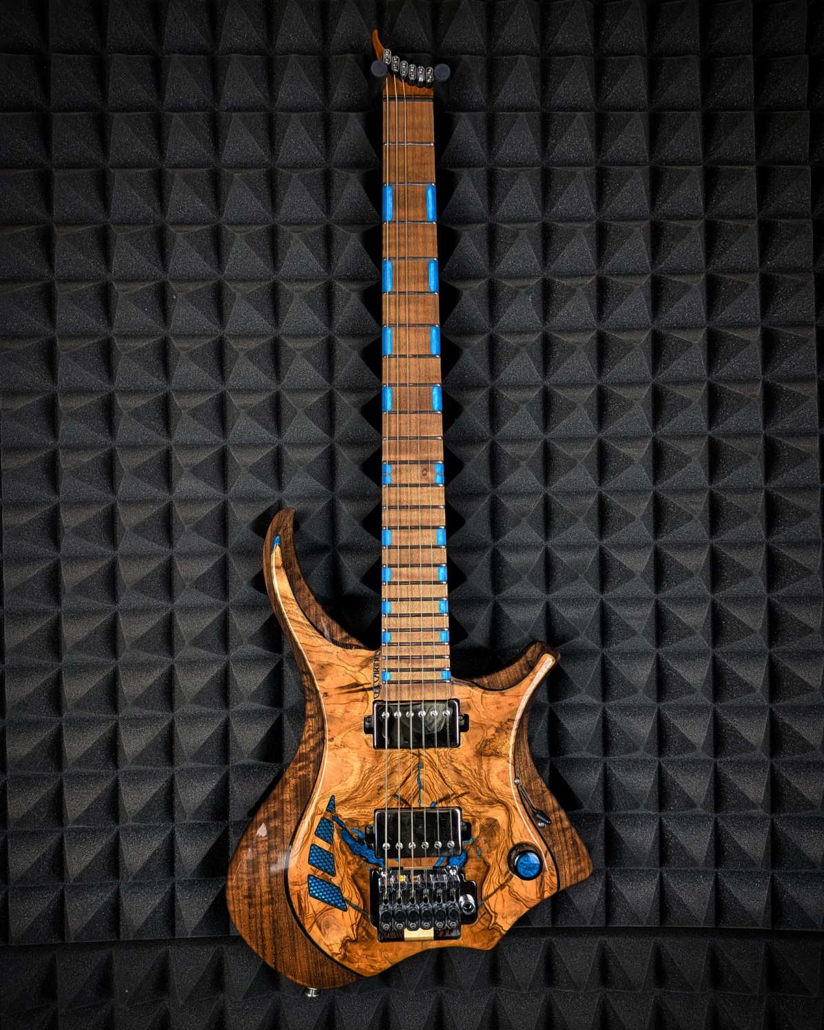 Dullahan 6s Neckthru TREM (NAMM2026) Dullahan 6s Neckthru TREM (NAMM2026)