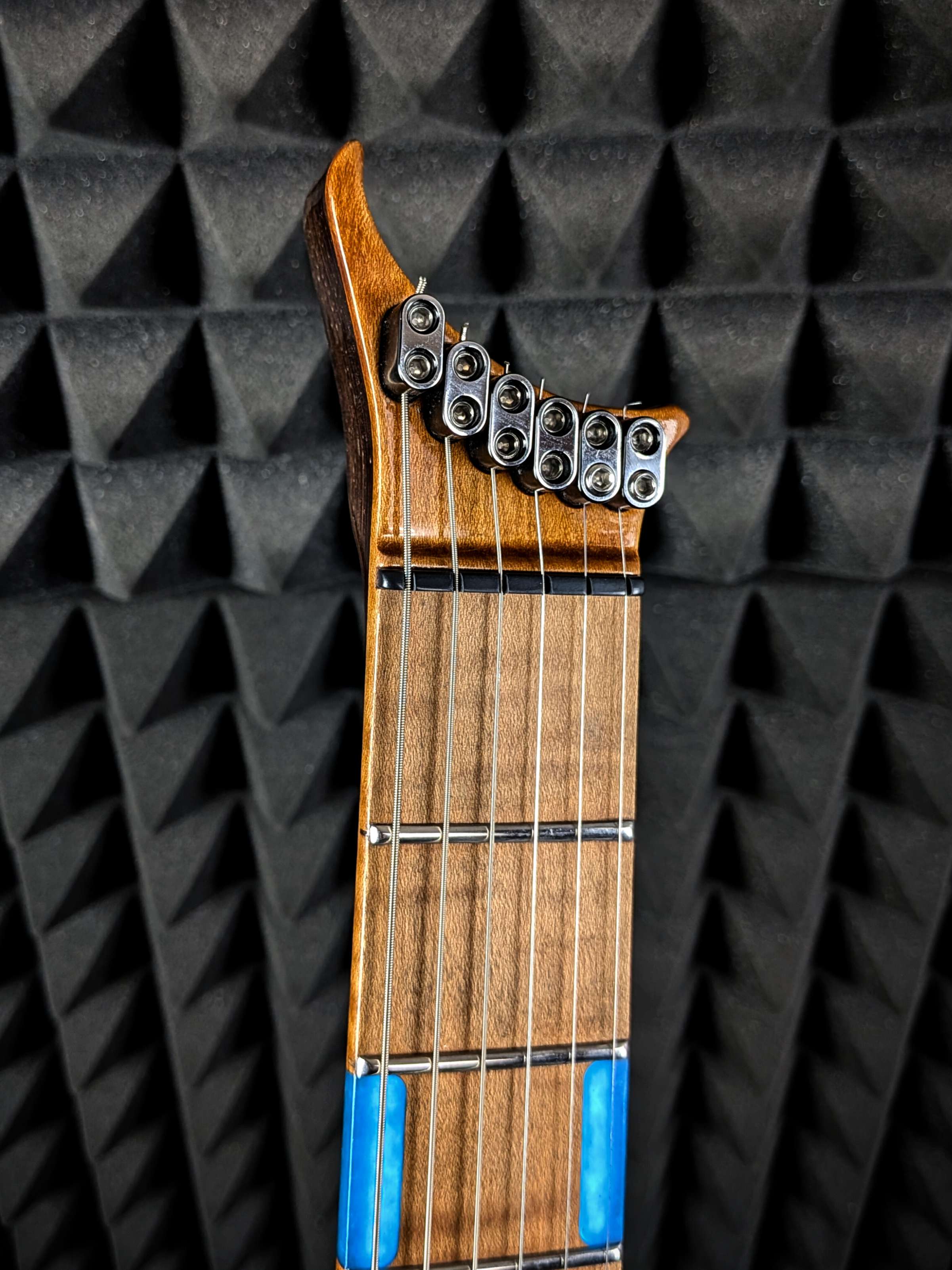 Dullahan 6s Neckthru TREM (NAMM2026) Dullahan 6s Neckthru TREM (NAMM2026)