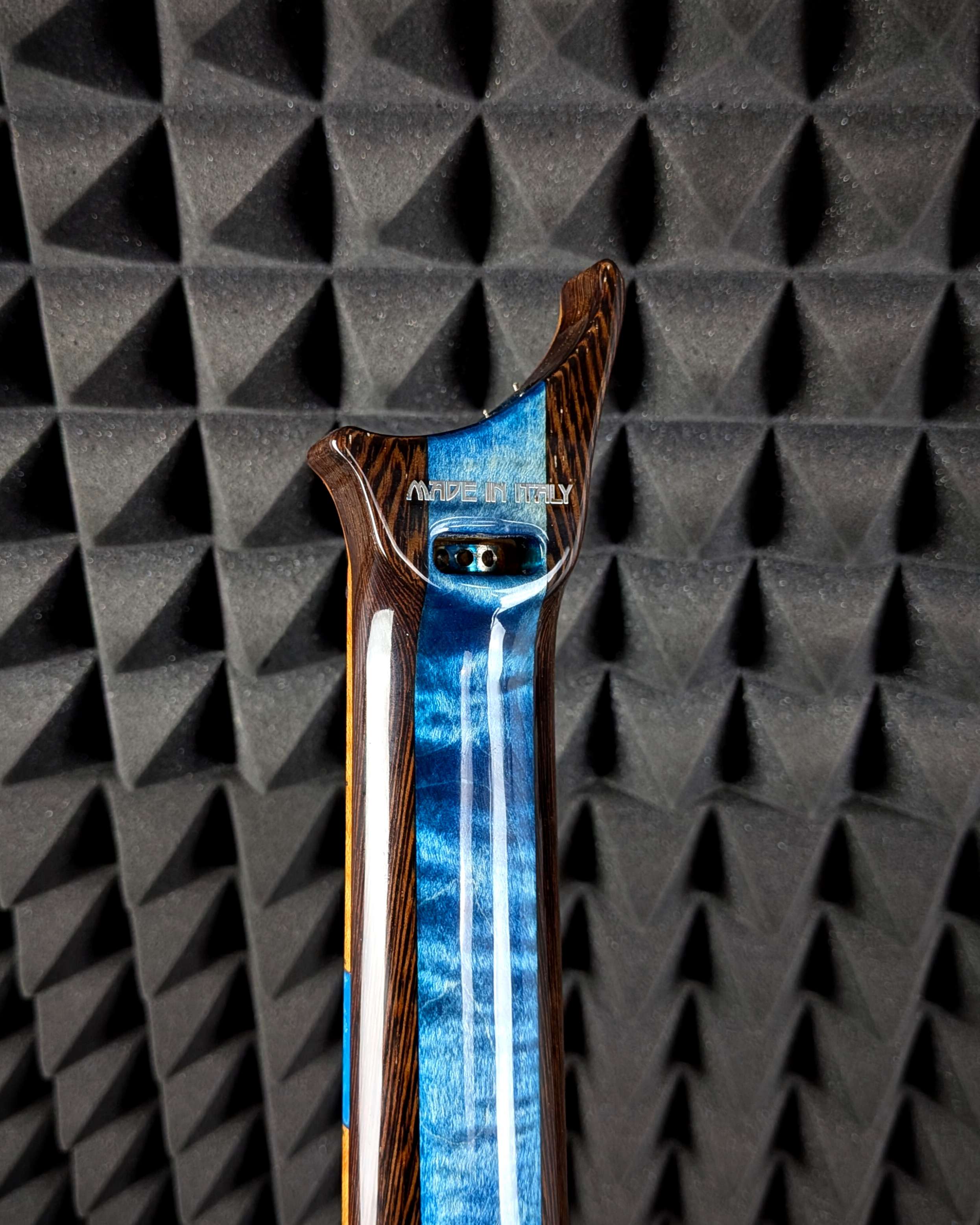 Dullahan 6s Neckthru TREM (NAMM2026) Dullahan 6s Neckthru TREM (NAMM2026)