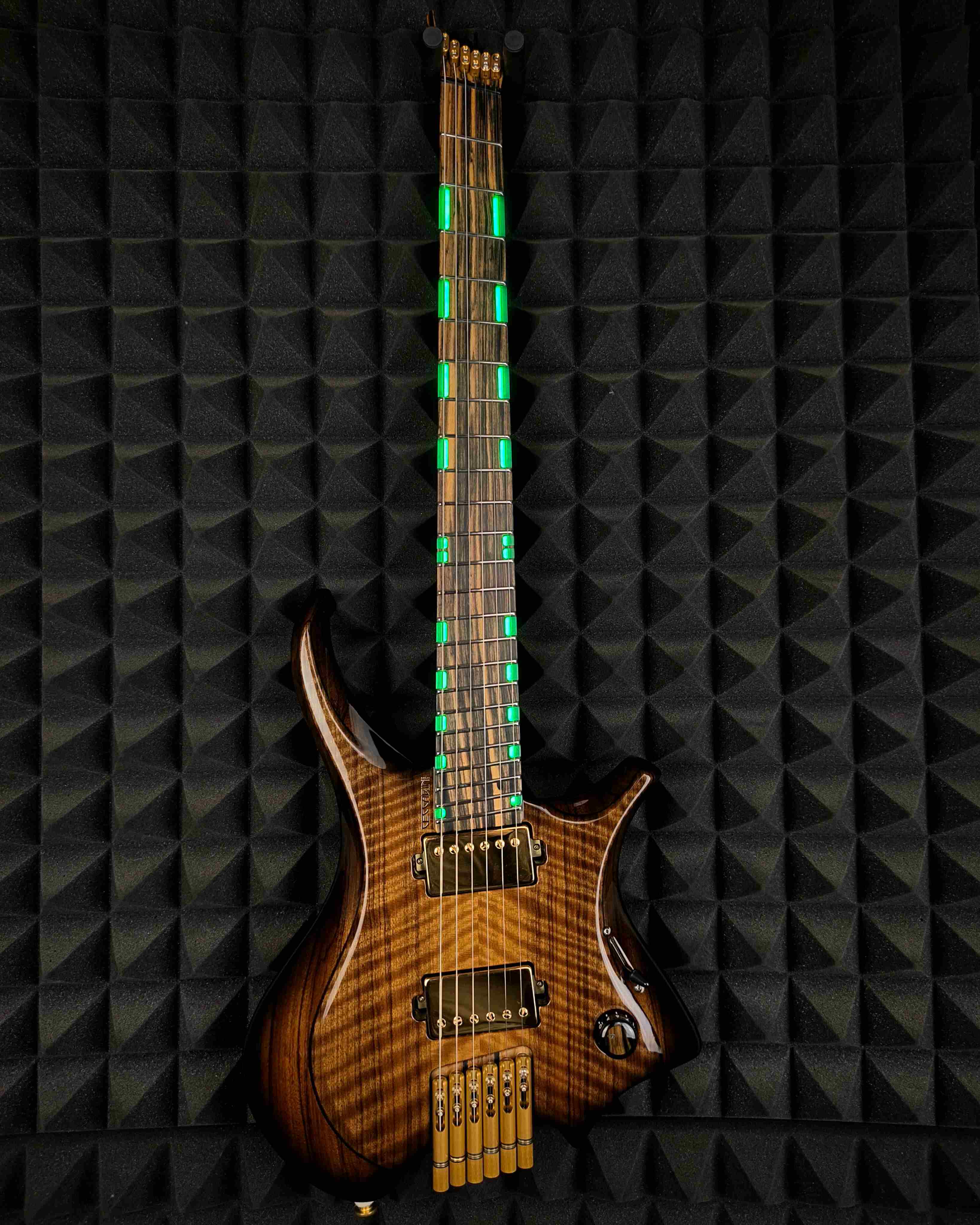 Dullahan 6s Neckthru Multiscale Guitar Summit 2025