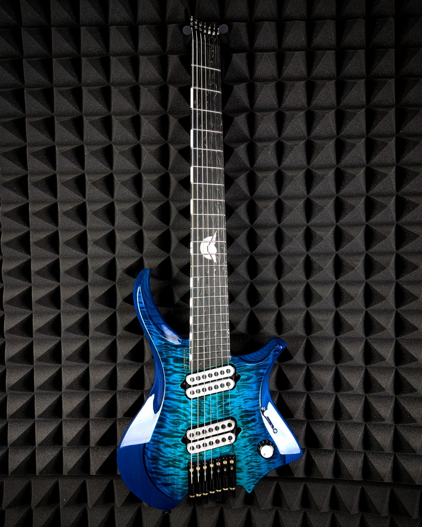 Dullahan 7s Neckthru NAMM 2025 Dullahan 7s Neckthru NAMM 2025