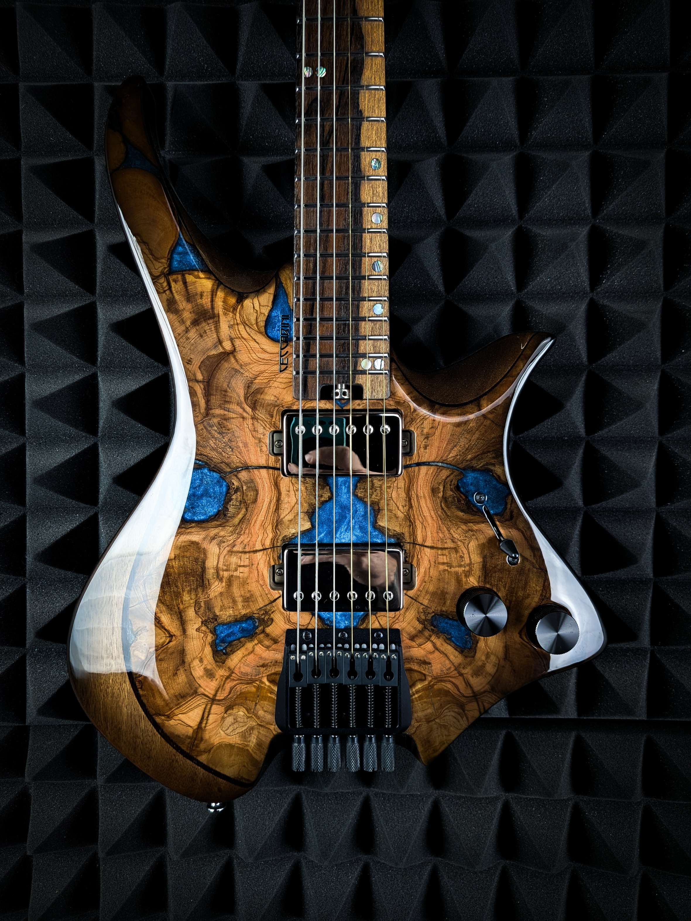 Dullahan 6s Bolt-On Olivewood Dullahan 6s Bolt-On Olivewood