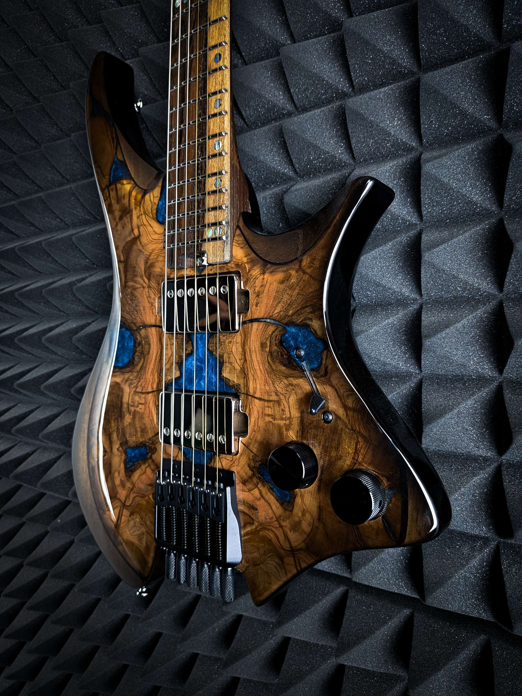 Dullahan 6s Bolt-On Olivewood Dullahan 6s Bolt-On Olivewood