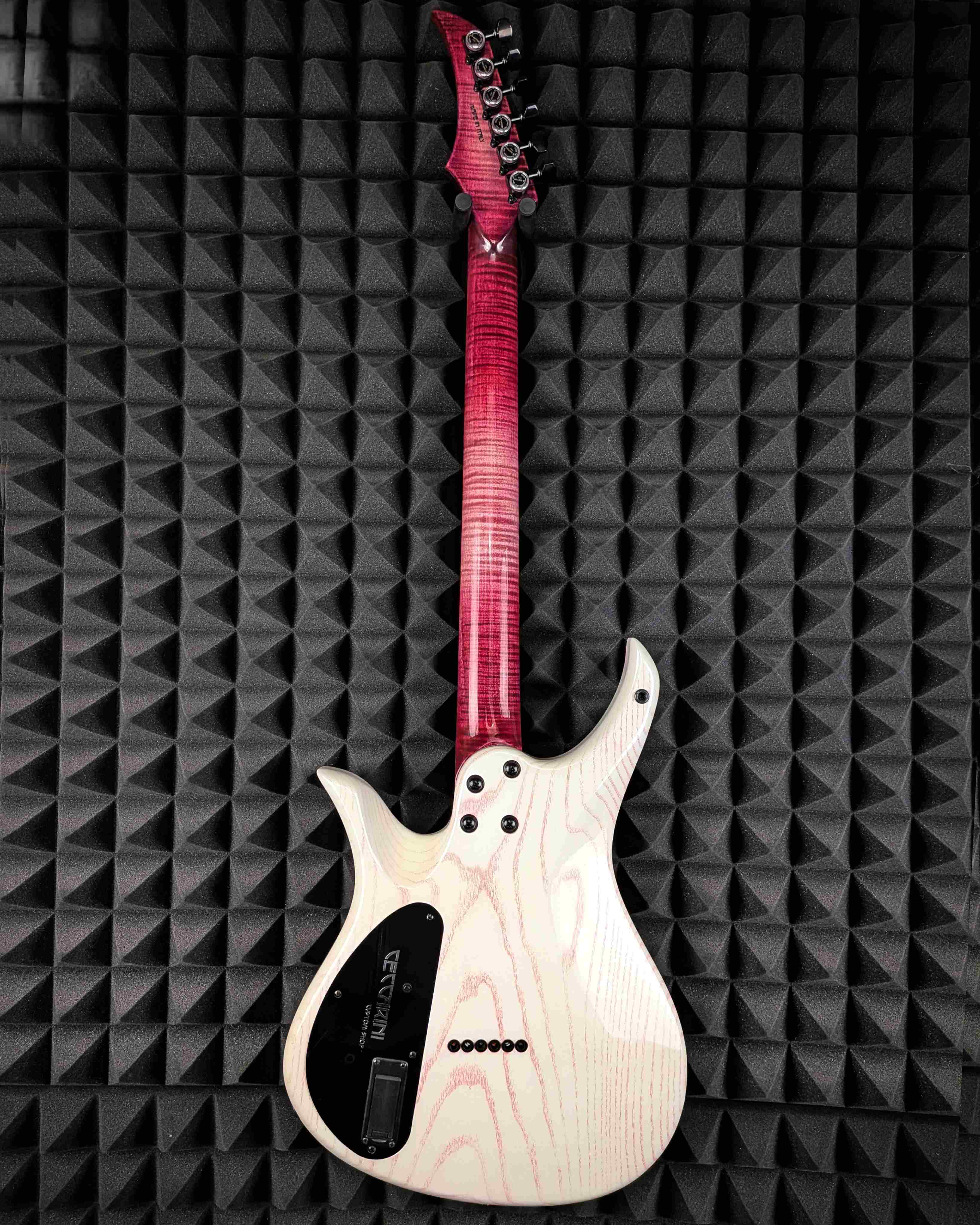 Leviathan 6S NAMM 2026 Leviathan 6S NAMM 2026