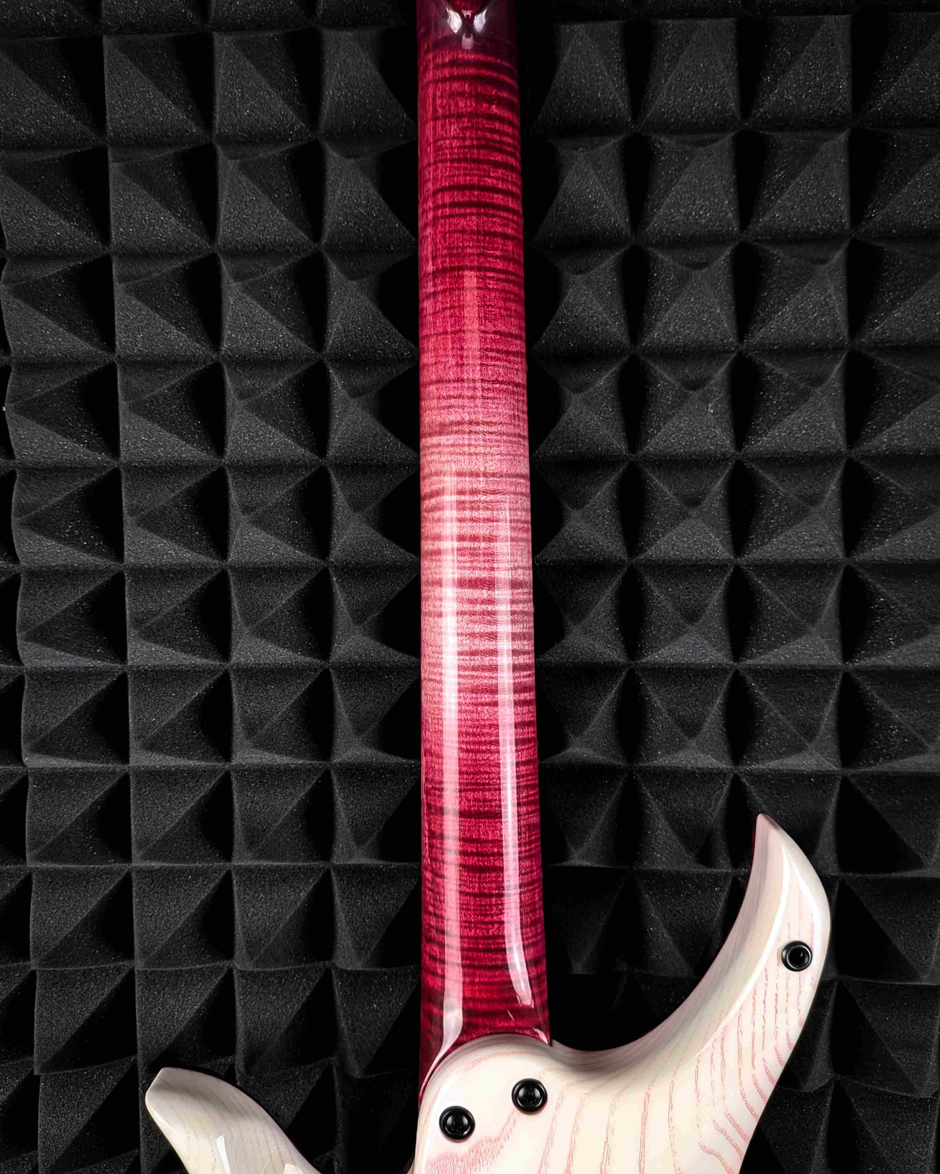 Leviathan 6S NAMM 2026 Leviathan 6S NAMM 2026